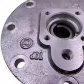 开利空调配件 06E299275活塞压缩机 油泵组件 06EA402273