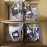 开利空调配件 30HXCHXY螺杆机组油泵 30HX410332EBV18EE8